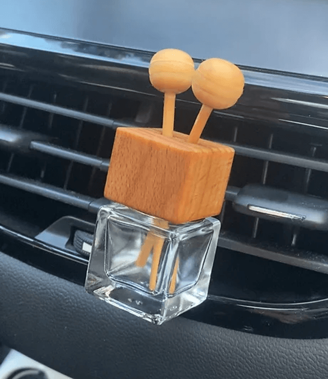 Diffuseur voiture à clip + recharge